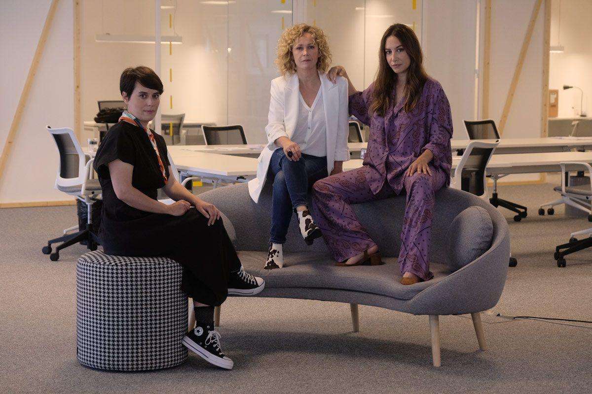 Sara García, Inma Torrente y Marina Pérez: directora de producción, directora y guionista de la serie 'Valeria'