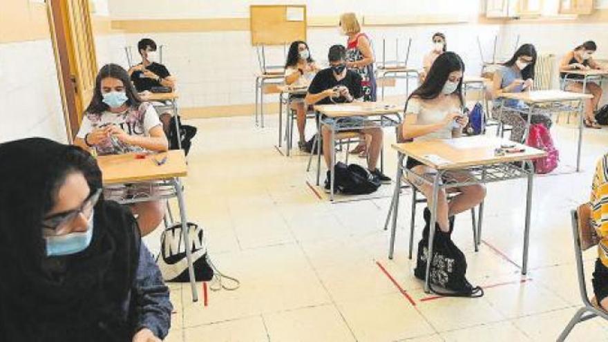 Prohibido estar en el pasillo y aulas al 50% en el regreso a la universidad