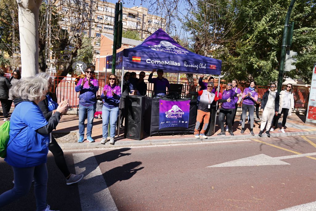 Imágenes del recorrido de la Carrera de la Mujer: avenida Pío Baroja y puente del Reina Sofía (II)