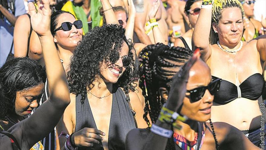 La Sunbeach, fiesta de día