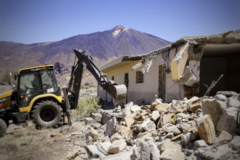 Demolición del refugio del Valle de Ucanca