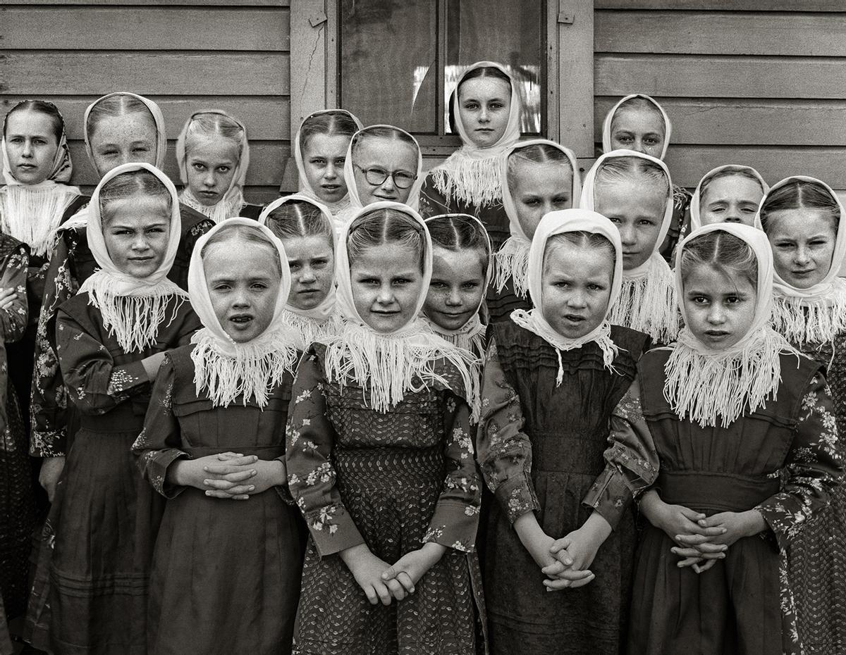 Una fotografía de 'Menonitas' de Miguel Bergasa, en la Casa Pedreño de la Fundación Cajamurcia.