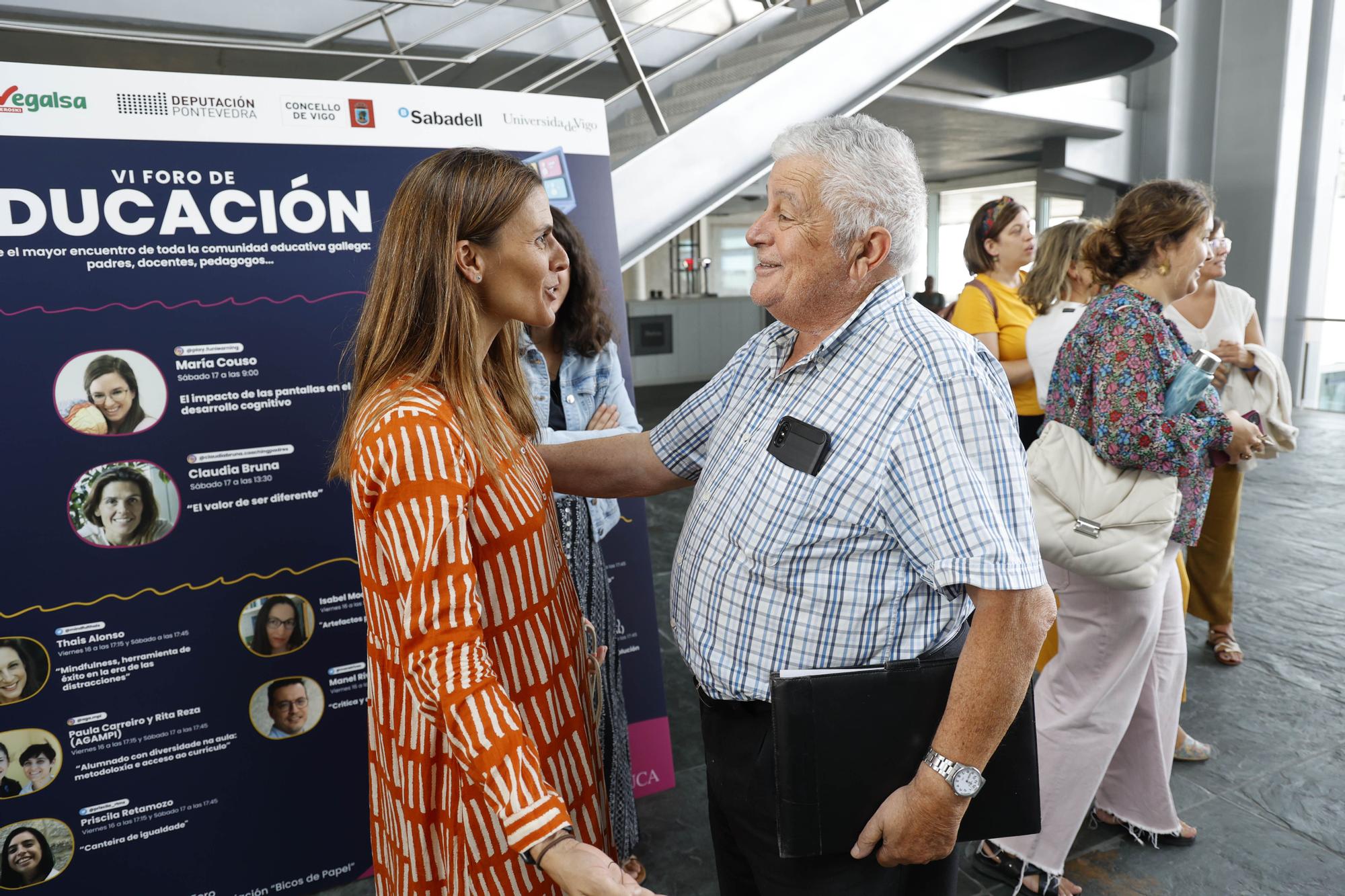 Éxito de participación en el Foro de Educación de FARO: búscate entre los asistentes