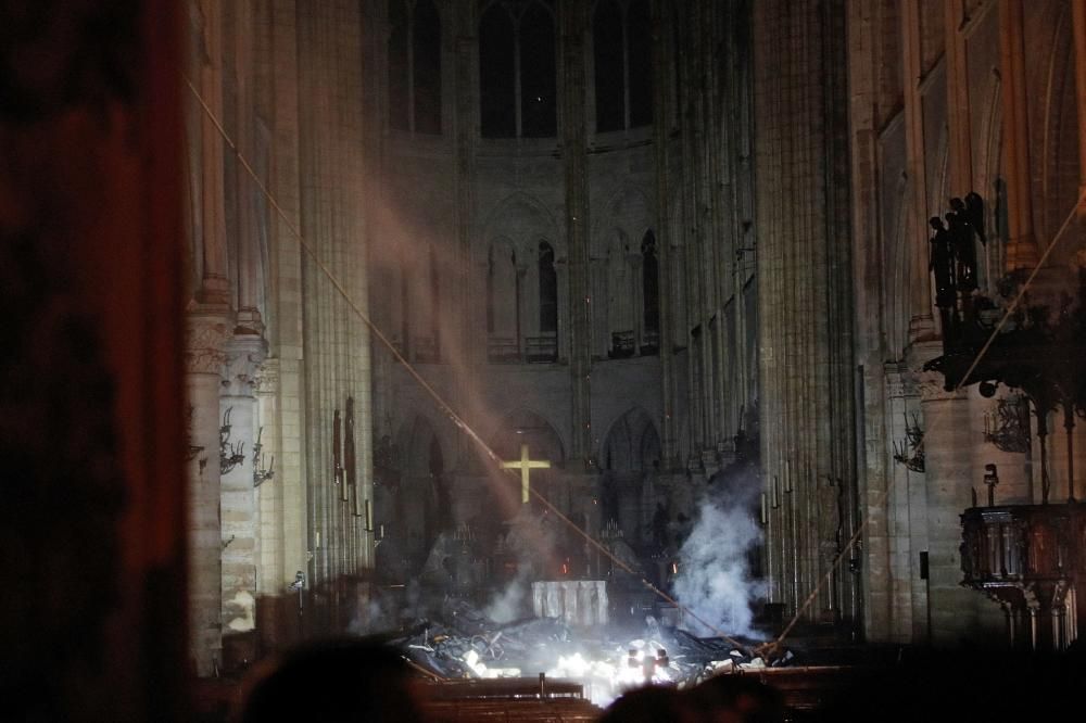 Incendi a la catedral de Notre Dame