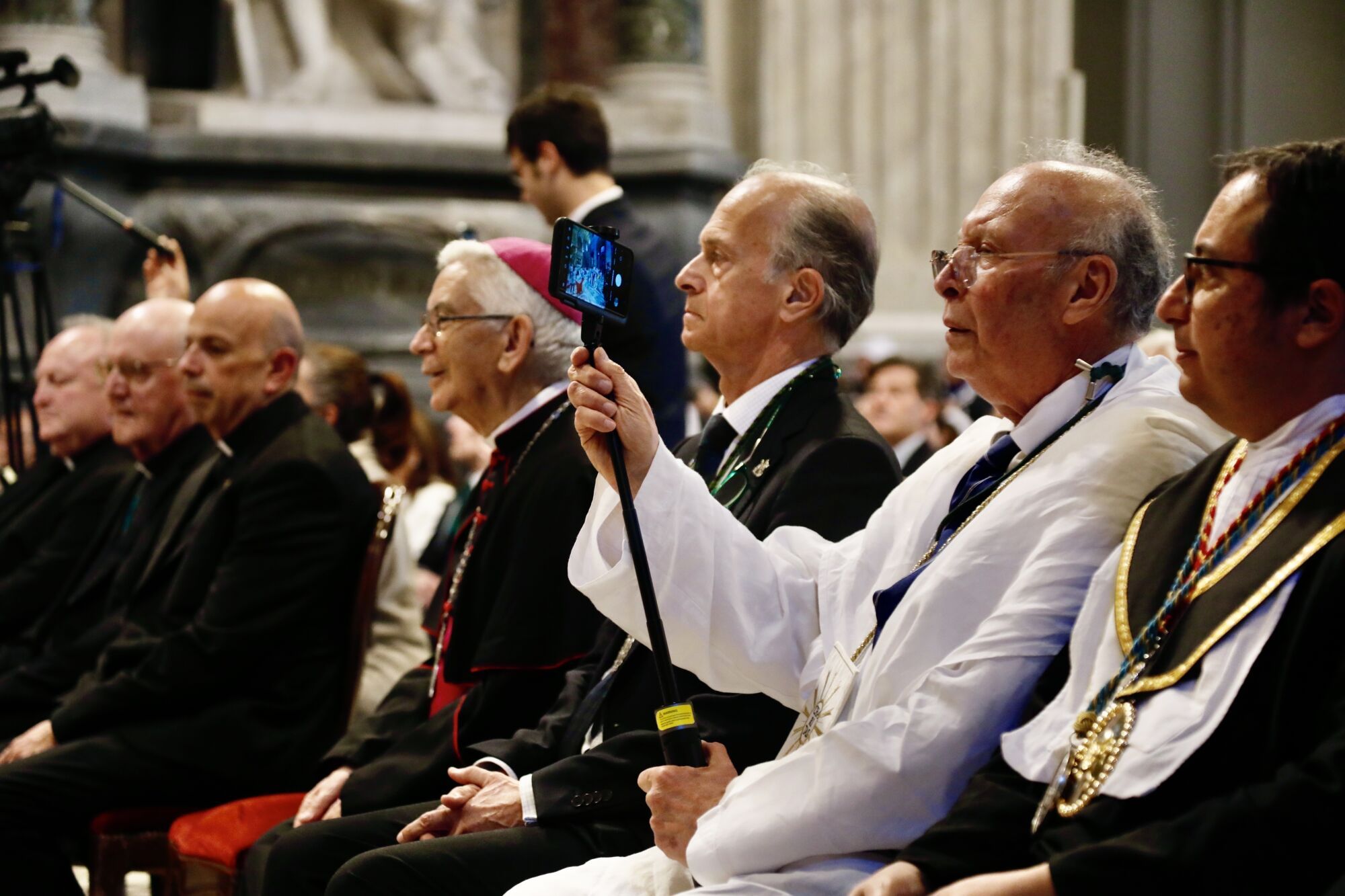 Acto de inauguración del Jubileo de las Cofradías en Basílica de San Juan de Letrán, Roma