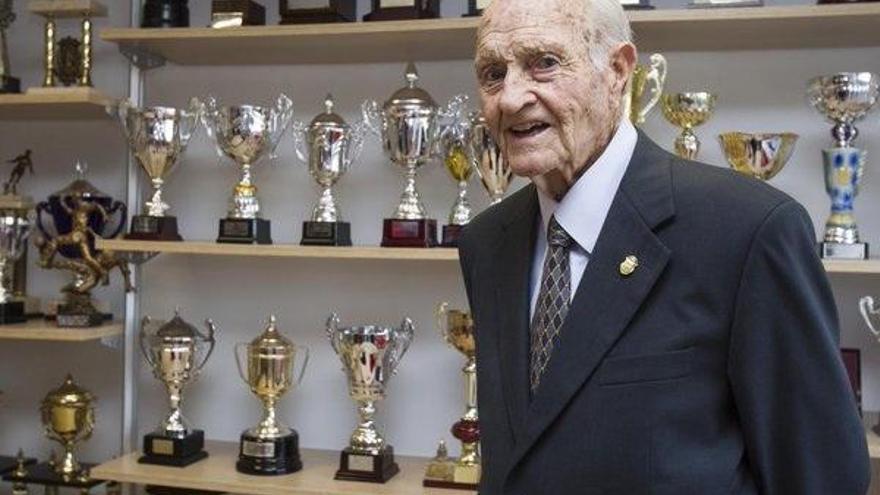 Fallece el exguardameta Antonio Pérez, una de las grandes figuras del CD Castellón