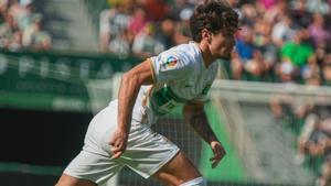 Collado con la camiseta del Elche ante la Real Sociedad