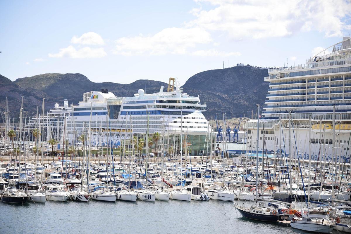 Crucero en el Puerto de Cartagena