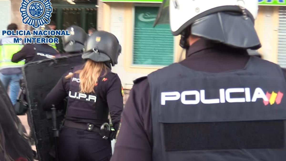 Momento en que la Policía Nacional inició las detenciones.