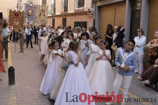 El Corpus procesiona por las calles de Caravaca