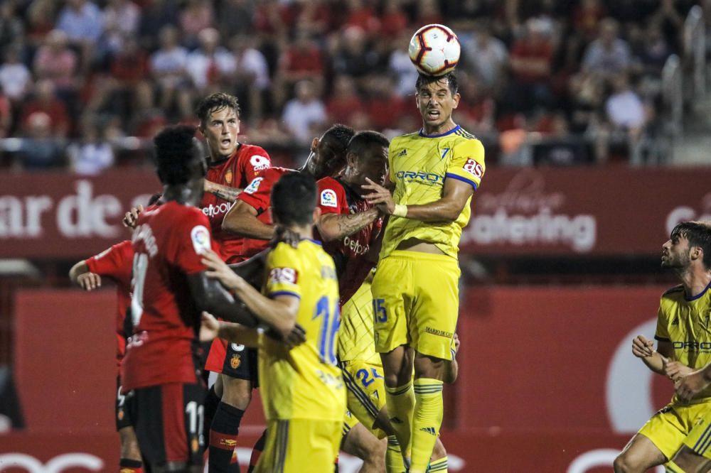 Real Mallorca besiegt in letzter Sekunde Cádiz