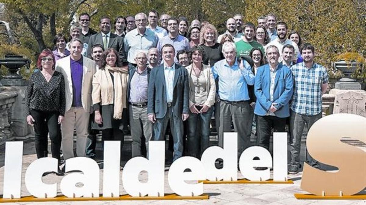 La candidatura de ERC al Ayuntamiento de Barcelona que encabeza Alfred Bosch, en la Ciutadella, ayer.