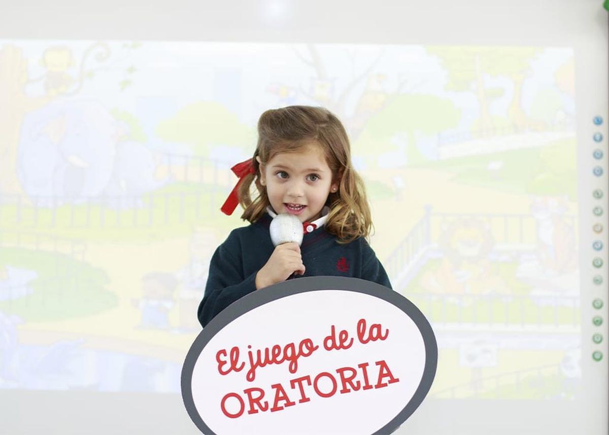 Las alumnas de Torrenova mejoran su oratoria en inglés y castellano con diversos programas.