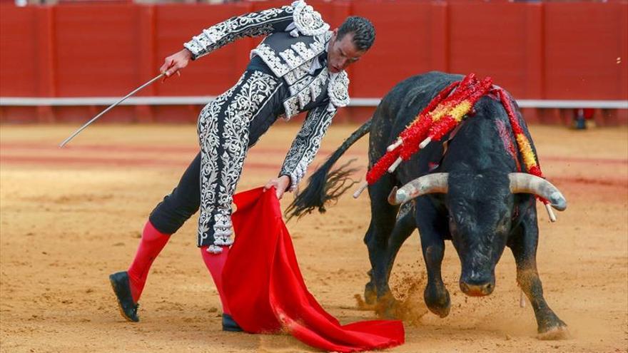 Pepe Moral repite éxito con los toros de Miura