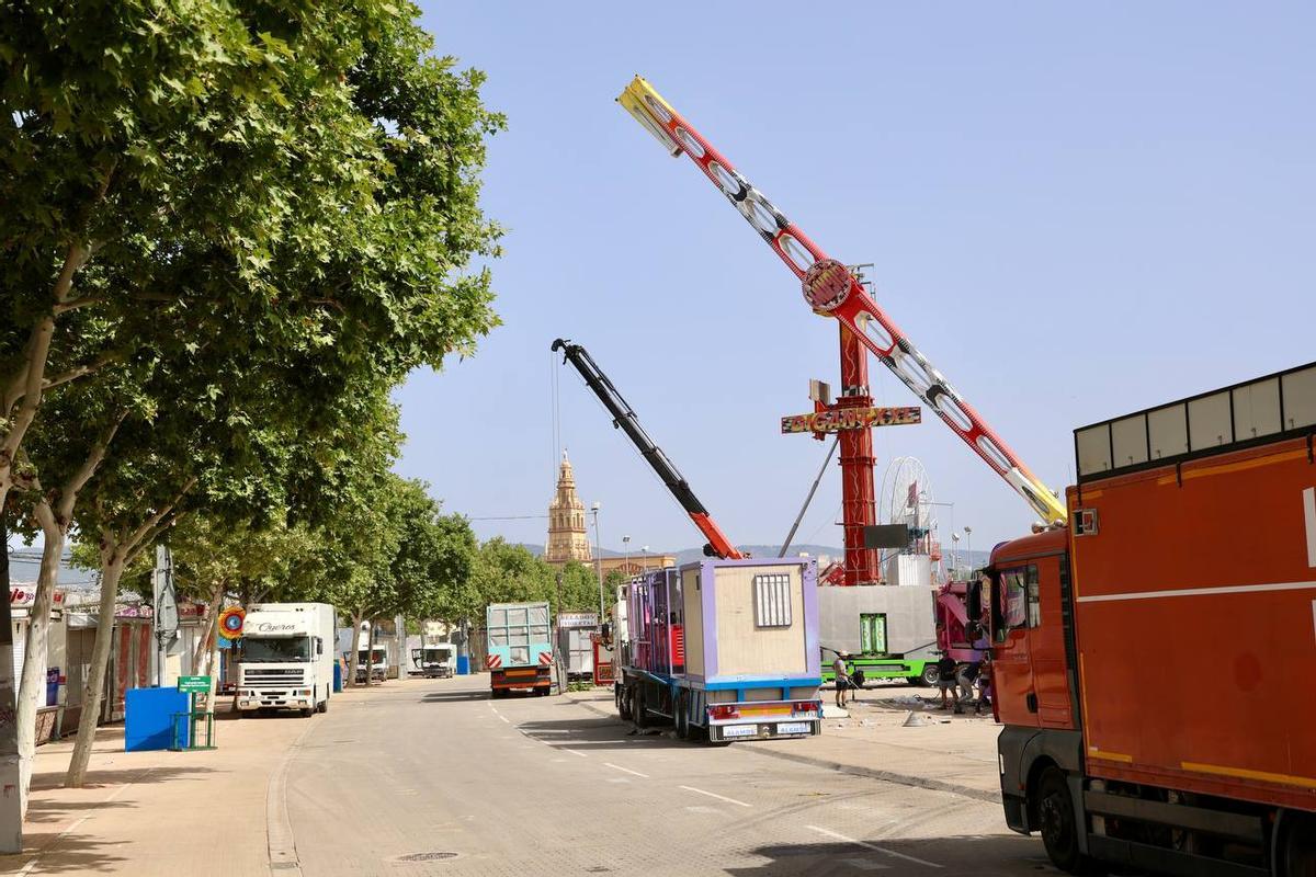 Se acabó la fiesta, el desmontaje de la Feria de Córdoba, en imágenes Se acabó la fiesta, el desmontaje de la Feria de Córdoba, en imágenes