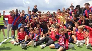 L'Escala celebra l'ascens a Tercera RFEF amb una festa al Nou Miramar davant 400 espectadors