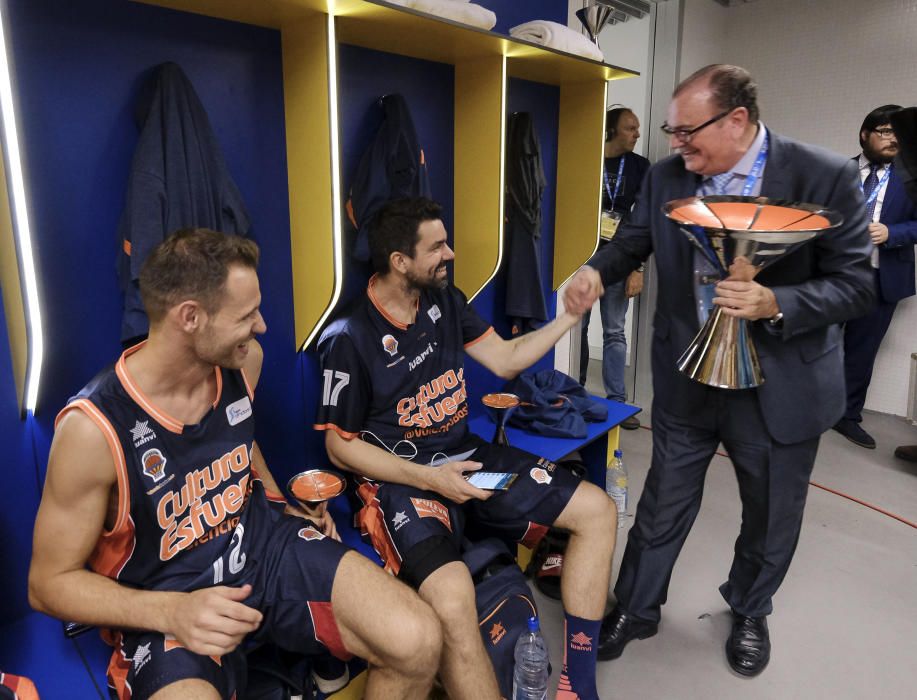 Las mejores imágenes de la victoria del Valencia Basket en la Supercopa