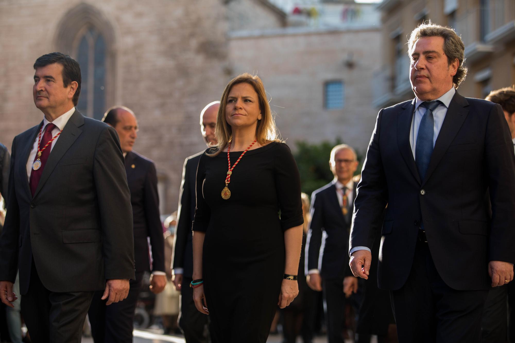 La procesión general de San Vicente recorre el centro de la ciudad