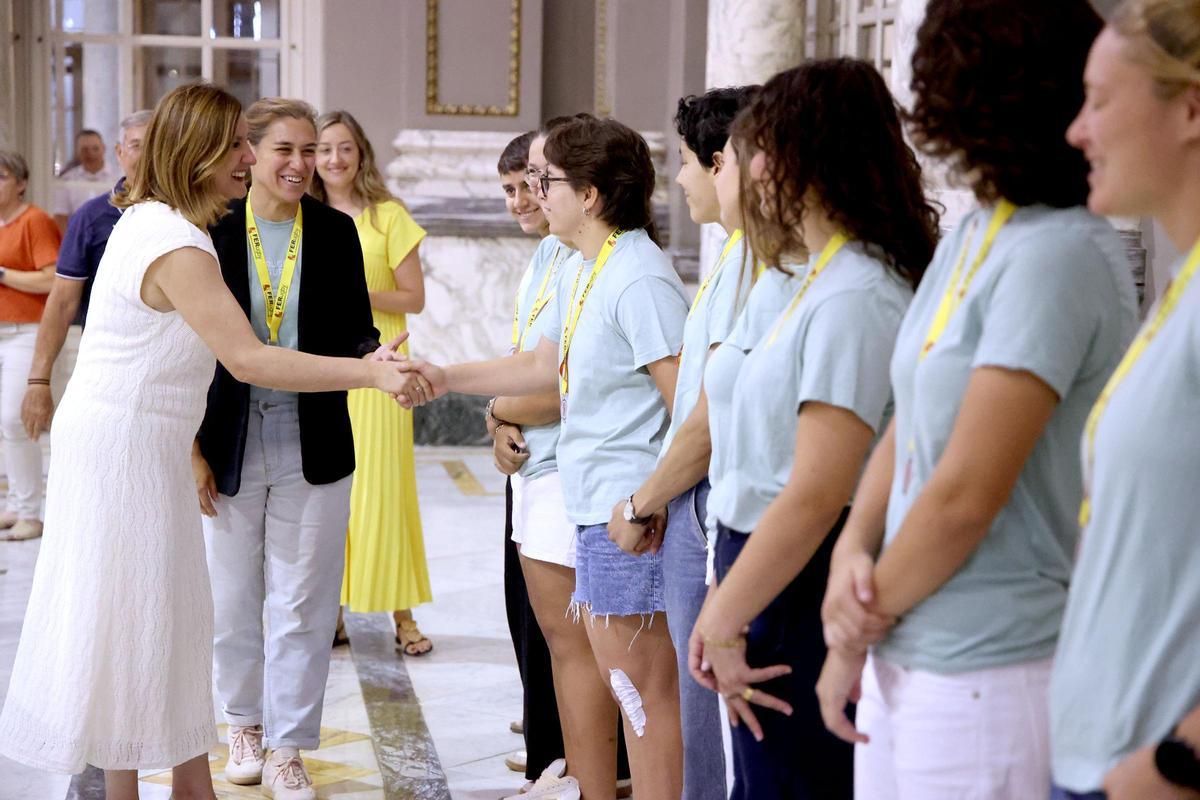 Recepción al CR Turia por su ascenso a la División de Honor Femenina