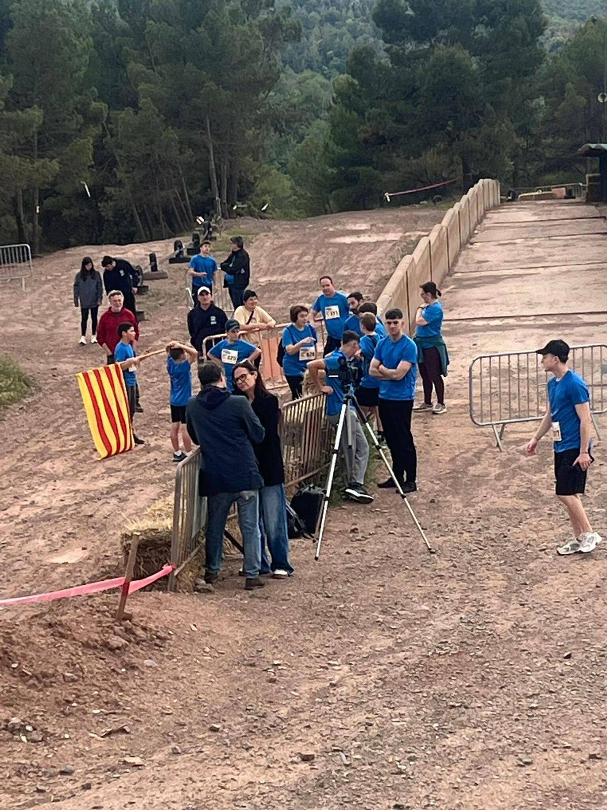 Una trentena de persones corren contra l’ELA a Moià en una cursa solidària vinculada al repte de la Ruta 66 Una trentena de persones corren contra l’ELA a Moià en una cursa solidària vinculada al repte de la Ruta 66