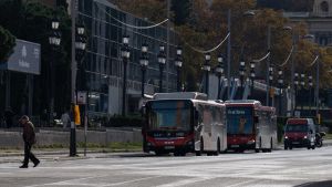 "No puedo bajar en la parada de bus adaptada"