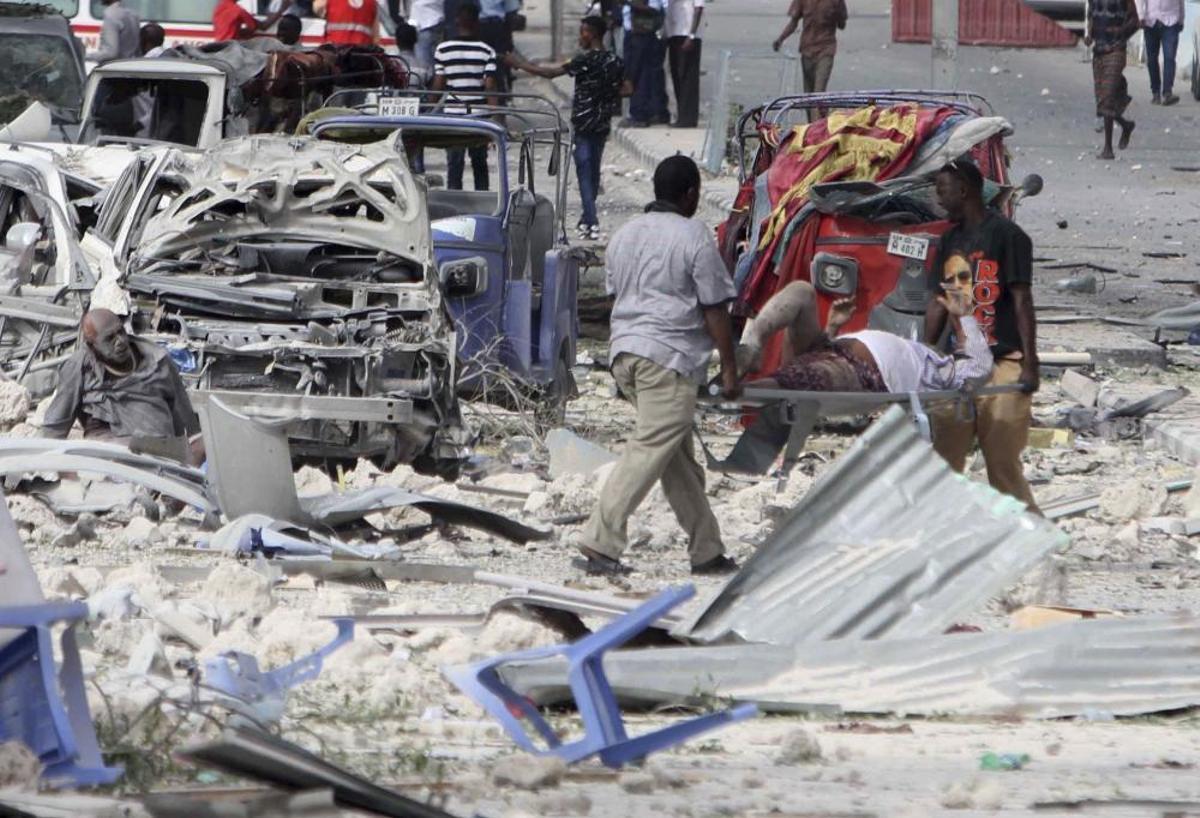 TERRORISTAS DE AL SHABAB ASALTAN UN HOTEL EN ...