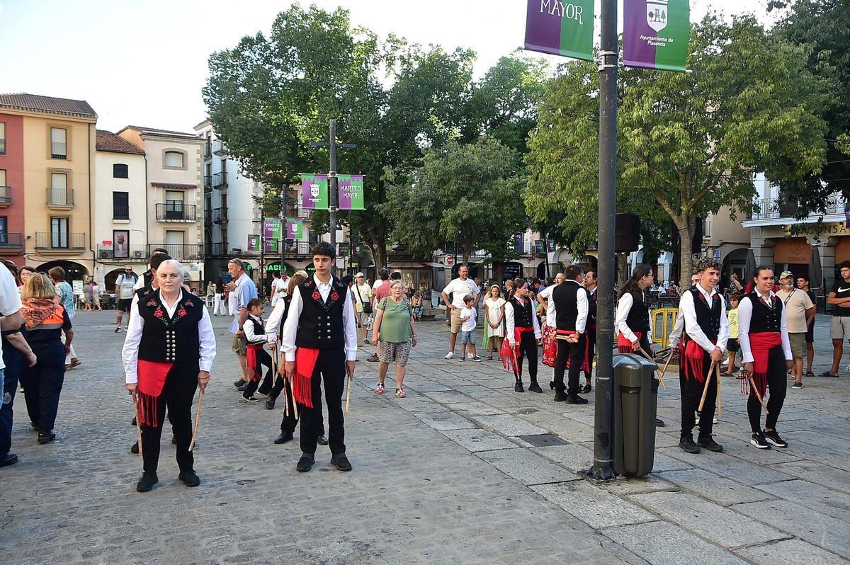 FOTOGALERÍA | Primeras imágenes del Martes Mayor 2026 FOTOGALERÍA | Primeras imágenes del Martes Mayor 2026