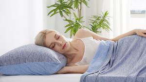 Combate el calor con esta funda de almohada: refresca y facilita el sueño