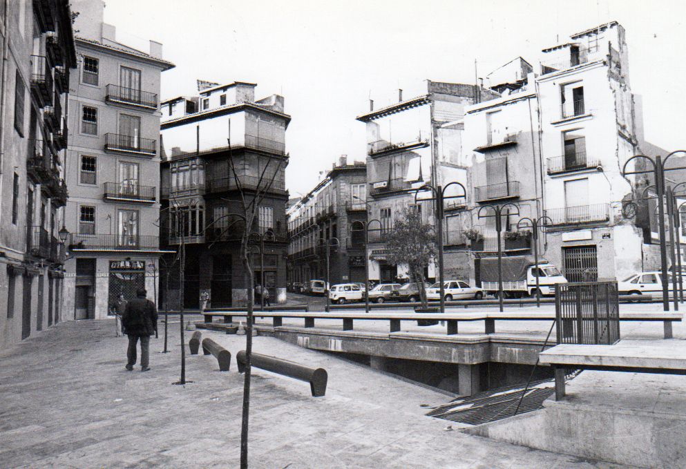 Un paseo por Ciutat Vella de finales de los años 80