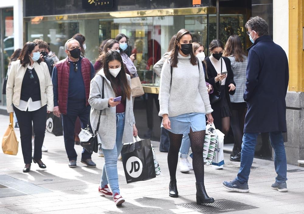 Sábado de comercio y terrazas tras la reapertura