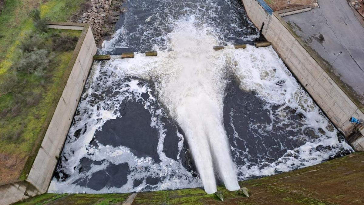 Desembalse en el embalse de La Colada, hace unos días.