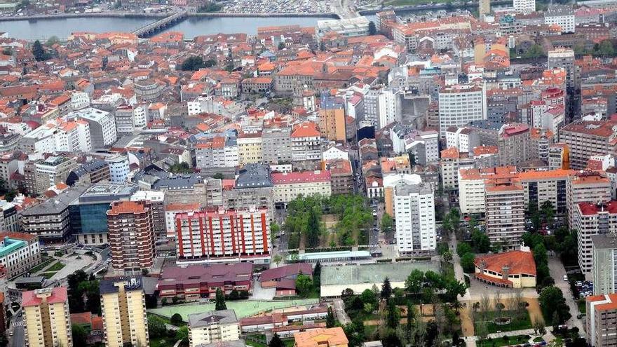 Vista aérea del núcleo urbano de Pontevedra. // Rafa Vázquez