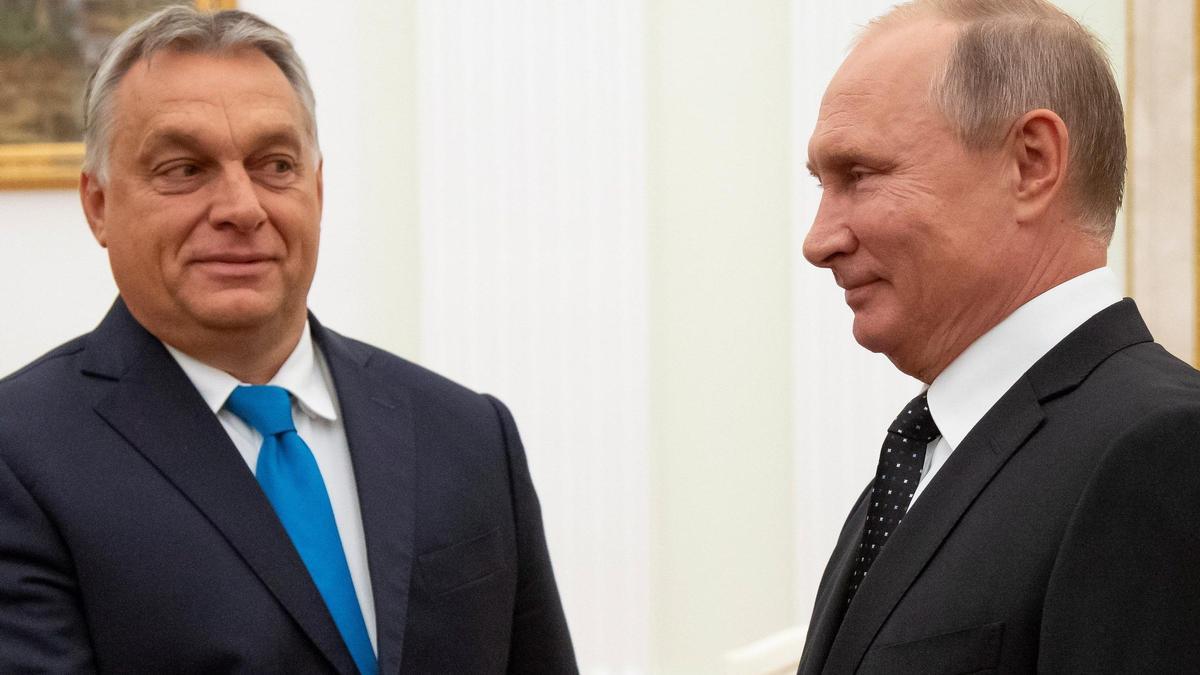 Viktor Orban con Vladimir Putin: El primer ministro húngaro visita Moscú