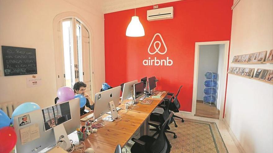 Bruselas lanza un ultimátum a Airbnb por incumplir las normas