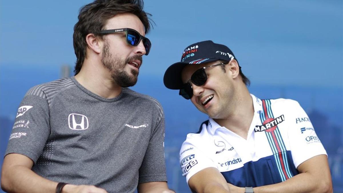 Alonso y Massa, bromeando la pasada semana en Melbourne