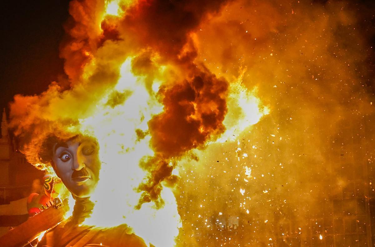 Cremà 2026: Así ha ardido la Falla del Ayuntamiento