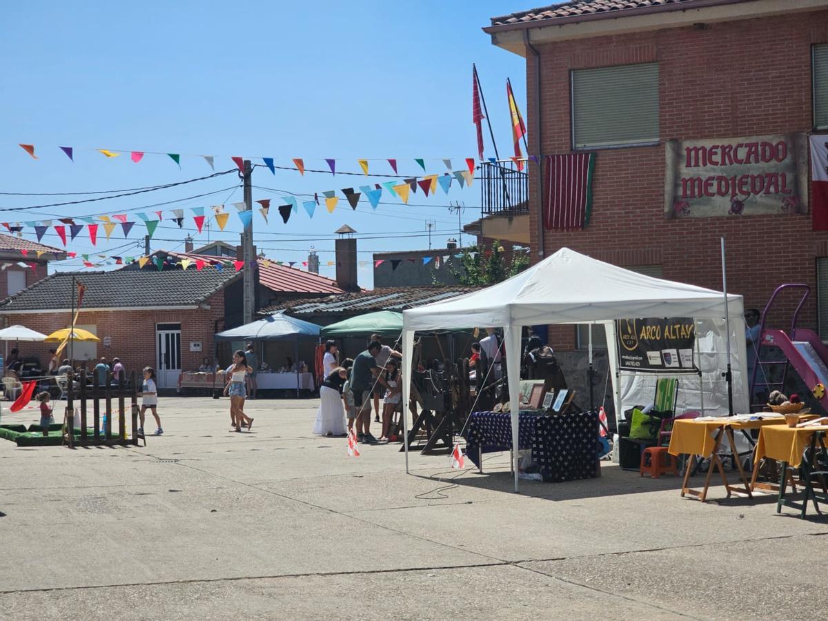 Mercado medieval en Bretocino.