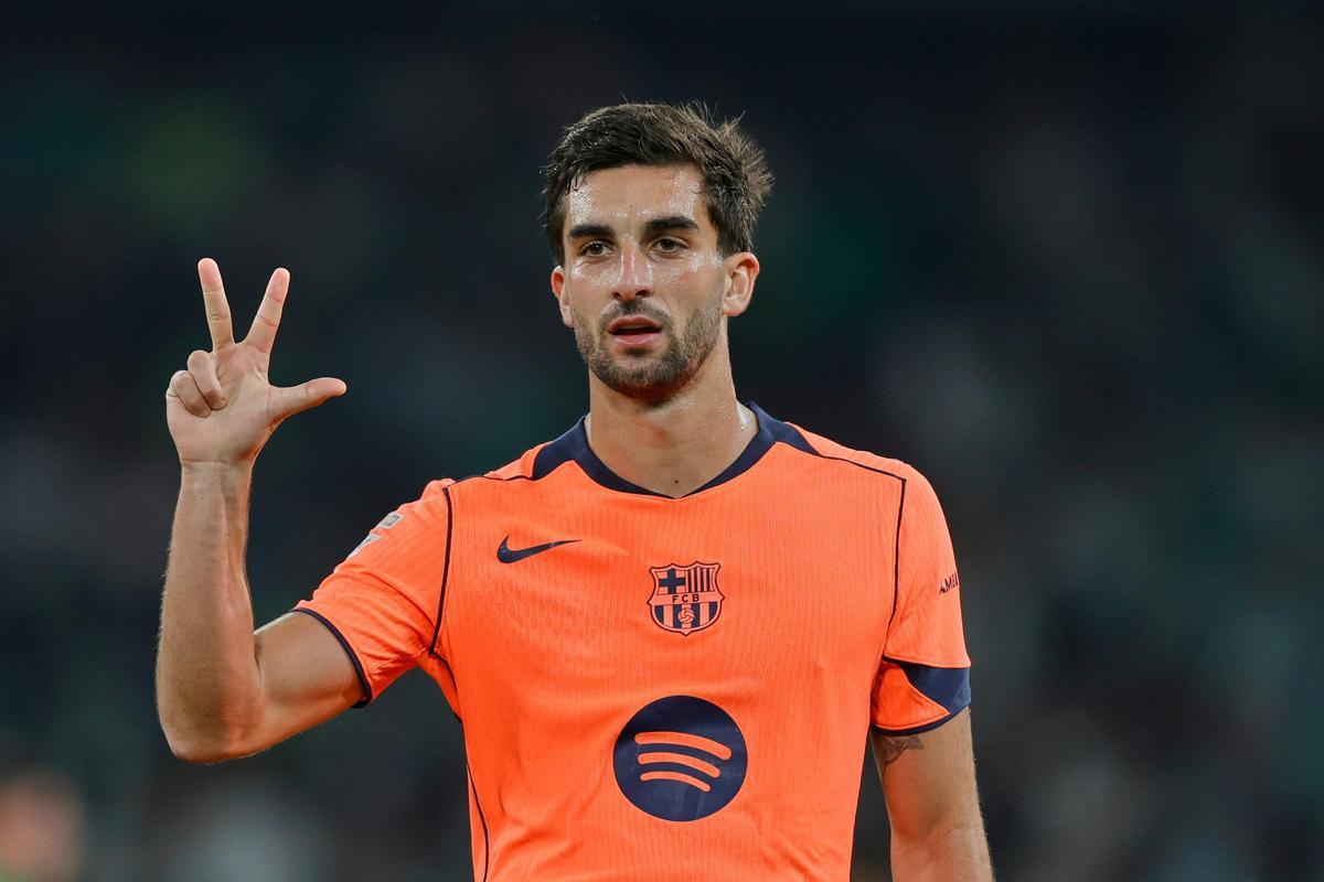 Ferran Torres celebra su 'hat trick' frente al Betis en La Cartuja.