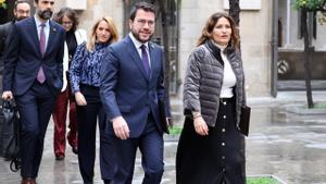 Aragonès insisteix a la premsa francesa en un acord transparent per establir les bases d’un referèndum