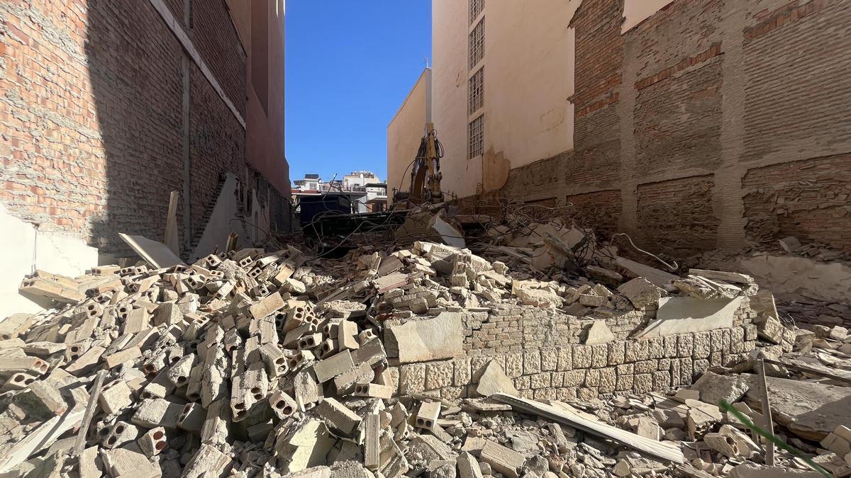 Demolición en Martínez Maldonado para hacer viviendas.