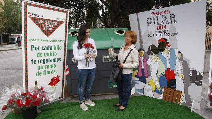 Flores rojas para premiar a aquellos que reciclen