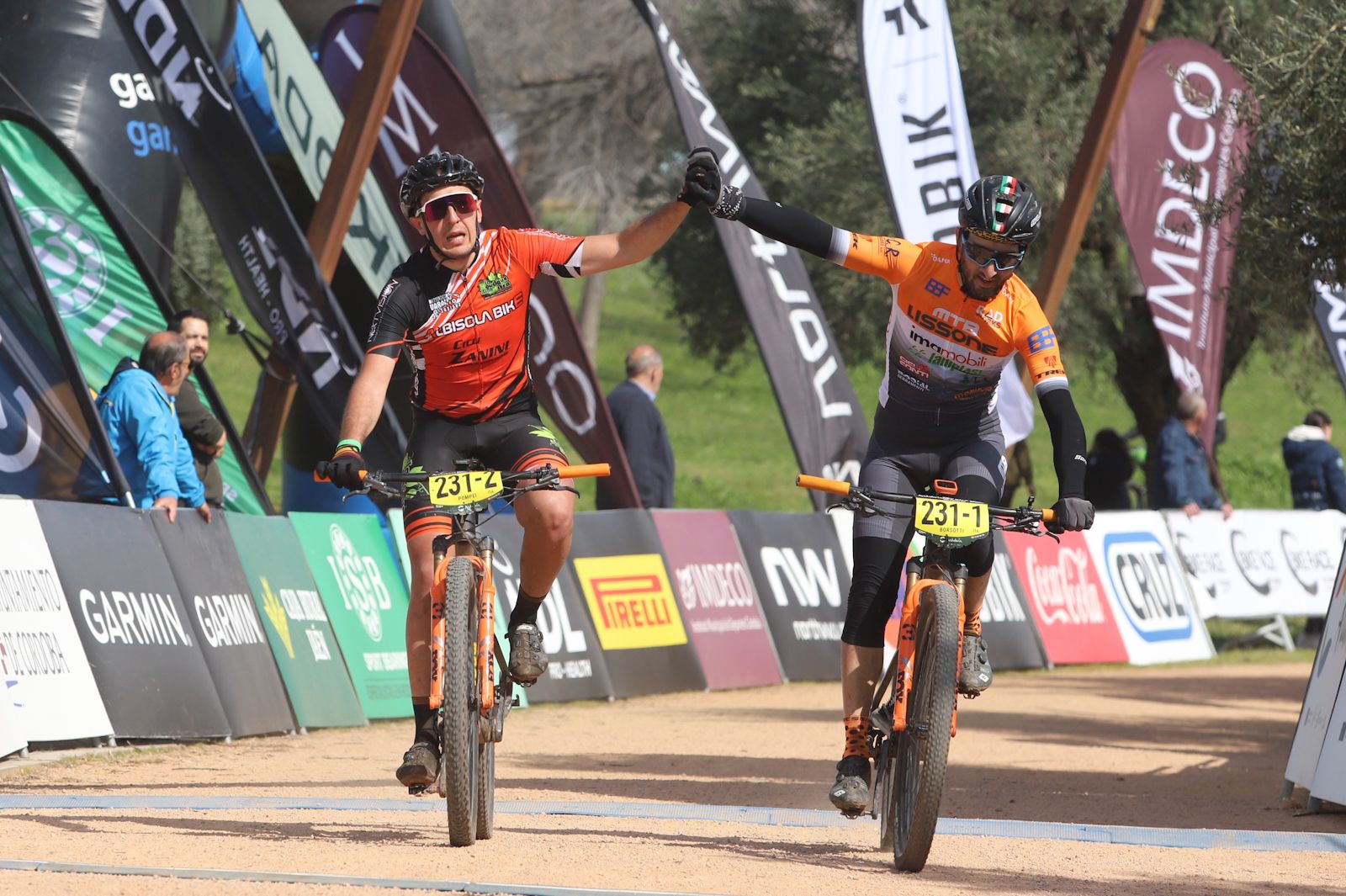 La Andalucía Bike Race y su última etapa en Córdoba, en imágenes