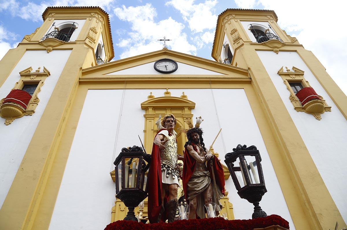 La salida procesional dela Presentación al pueblo de Jesús de los Afligidos, en imágenes La salida procesional dela Presentación al pueblo de Jesús de los Afligidos, en imágenes