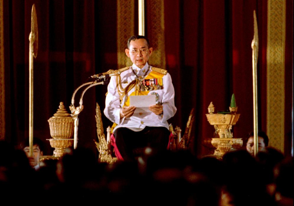 Muere Bhumibol Adulyadej, rey de Tailandia.