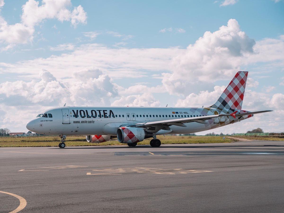 Un home mor succionat pel motor d’un avió que s’havia d’enlairar cap a Astúries des d’un aeroport de Milà Un home mor succionat pel motor d’un avió que s’havia d’enlairar cap a Astúries des d’un aeroport de Milà