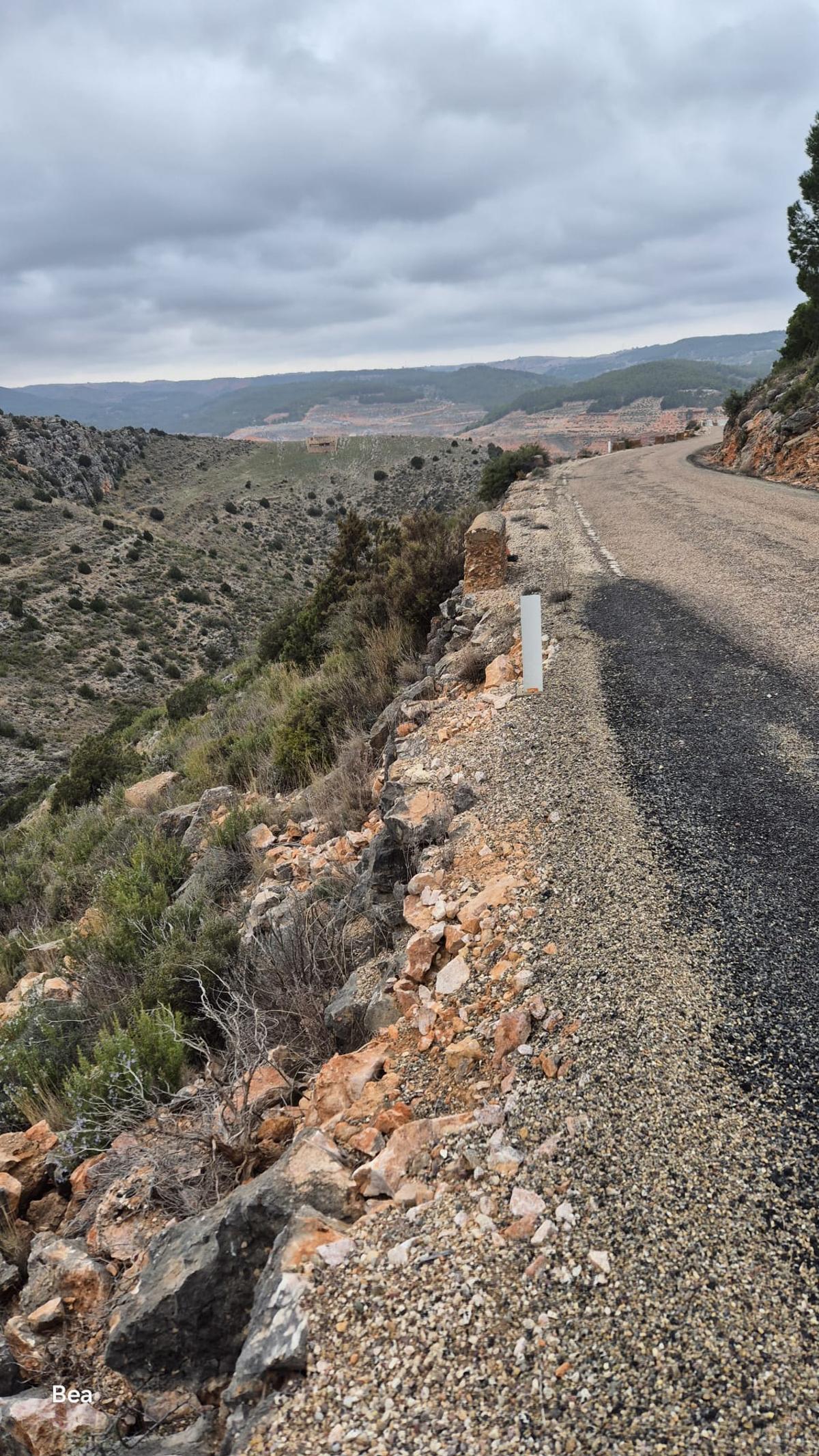 Mal estado de la carretera que une Jaraba con Campillo de Aragón.