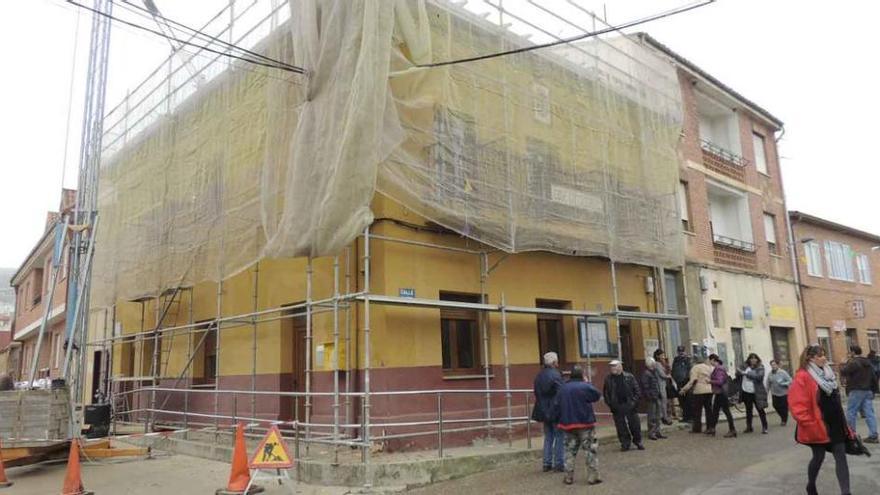 La Casa Consistorial de Morales de Rey, en obras.