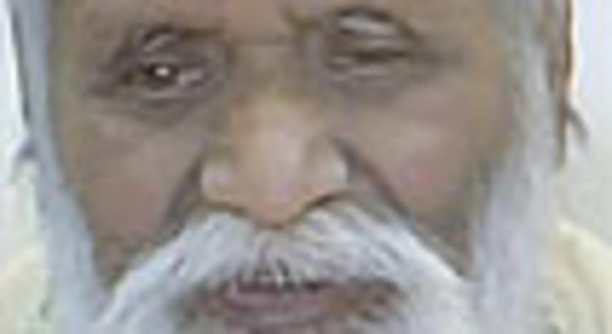 El Maharishi Mahesh Yogi, el 2006.