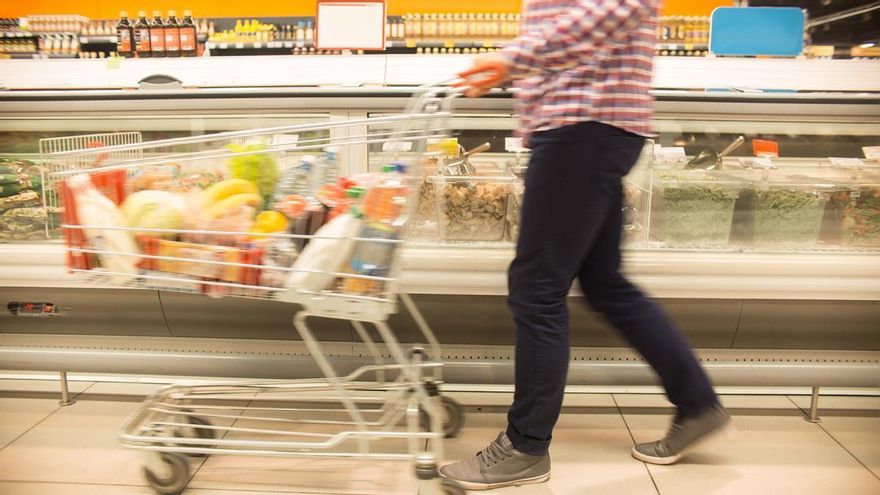 El plátano, sector estratégico para contener el coste de la cesta de la compra en Canarias