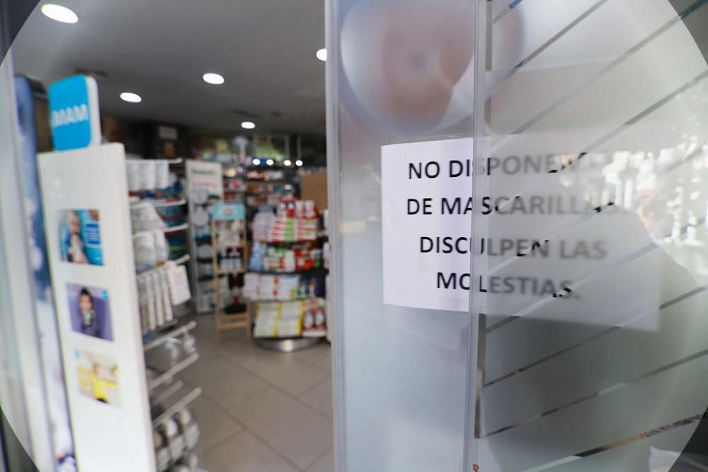 Coronavirus en Murcia: Las calles de la capital, prácticamente vacías